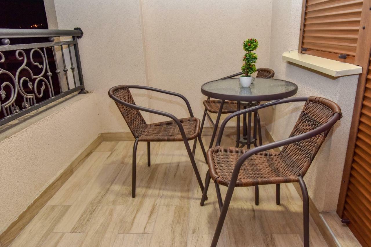 Lux Apartment Flatiron Skopje Exterior photo